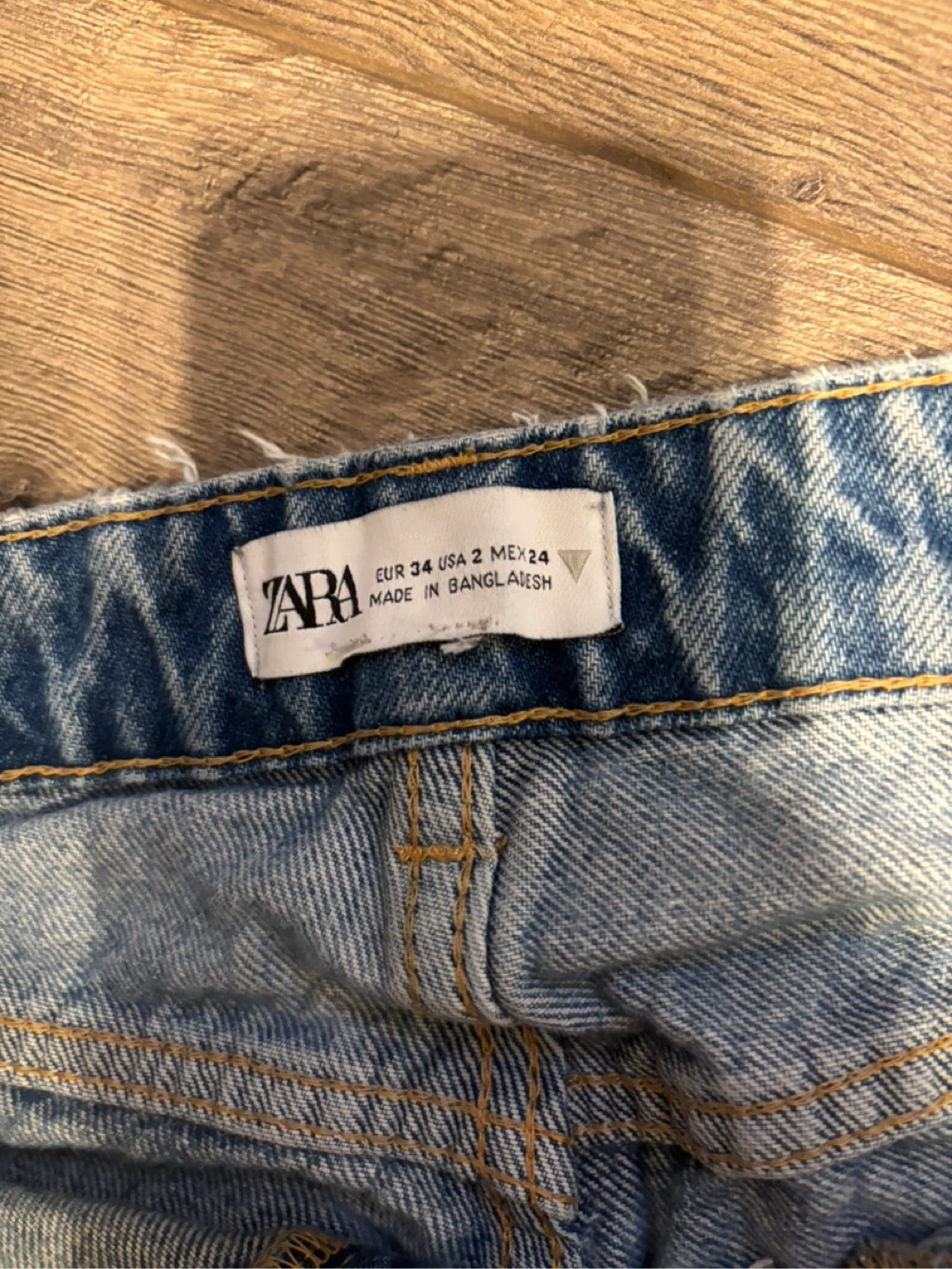 Zara Ripped Jeans - Size 2 - photo 3