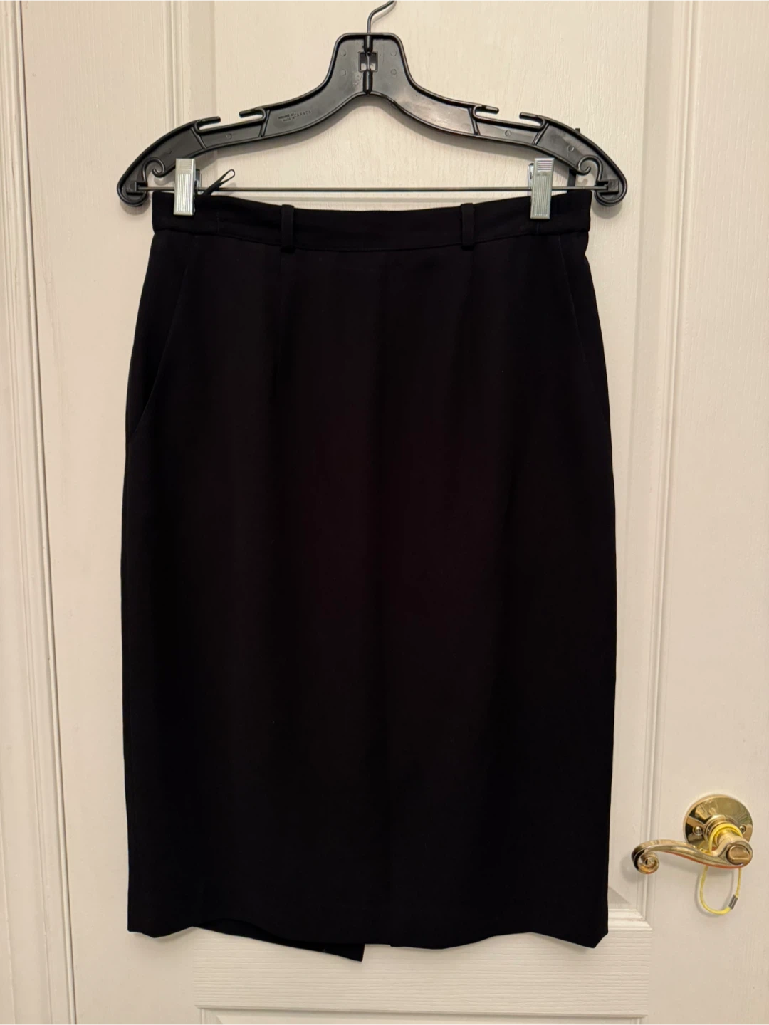 Black Pencil Skirt - M