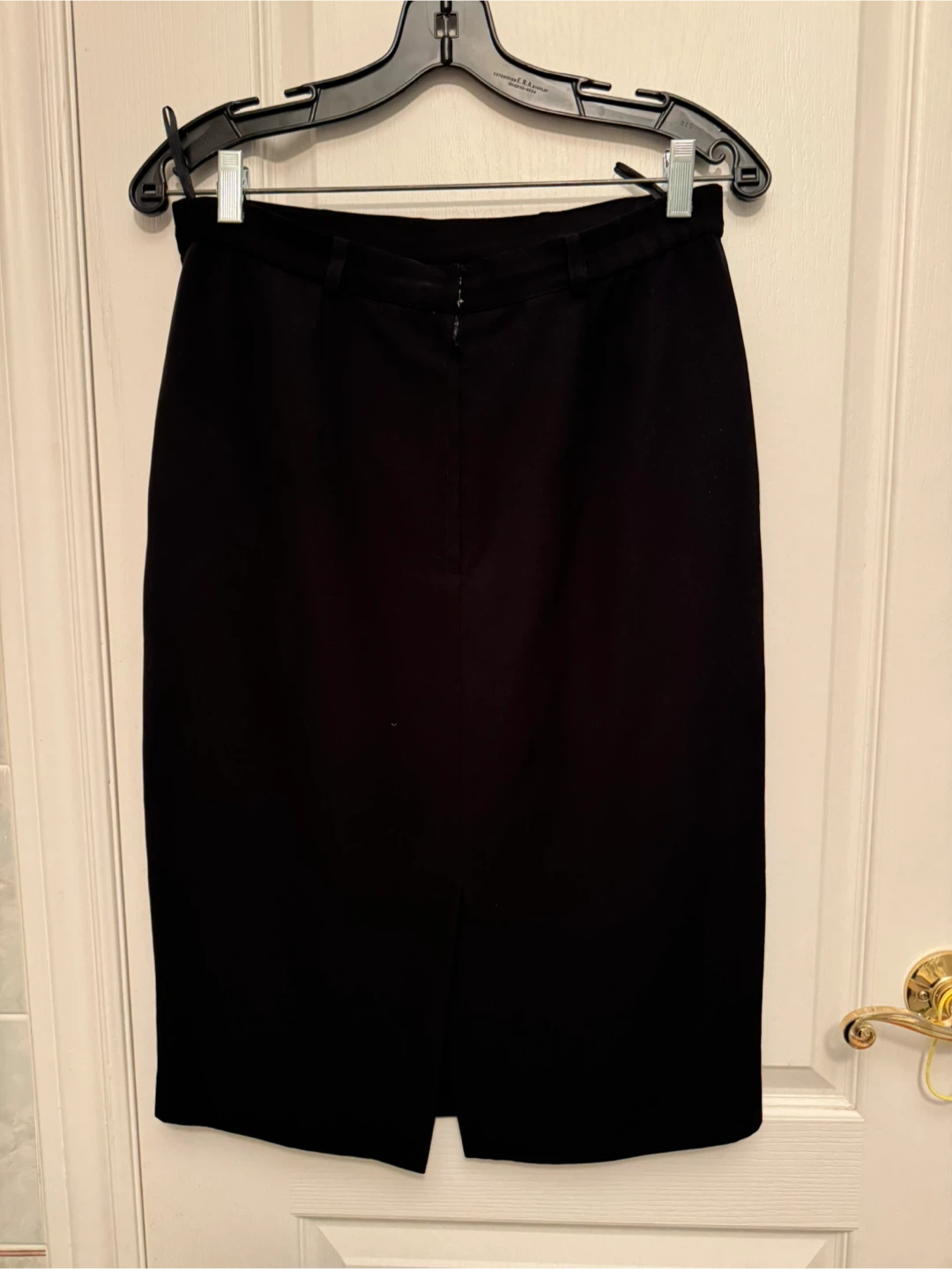 Black Pencil Skirt - M - photo 2