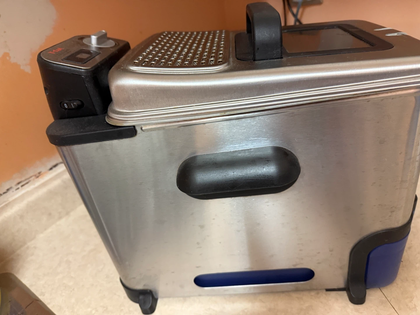 T-fal EZ Clean Deep Fryer - photo 4