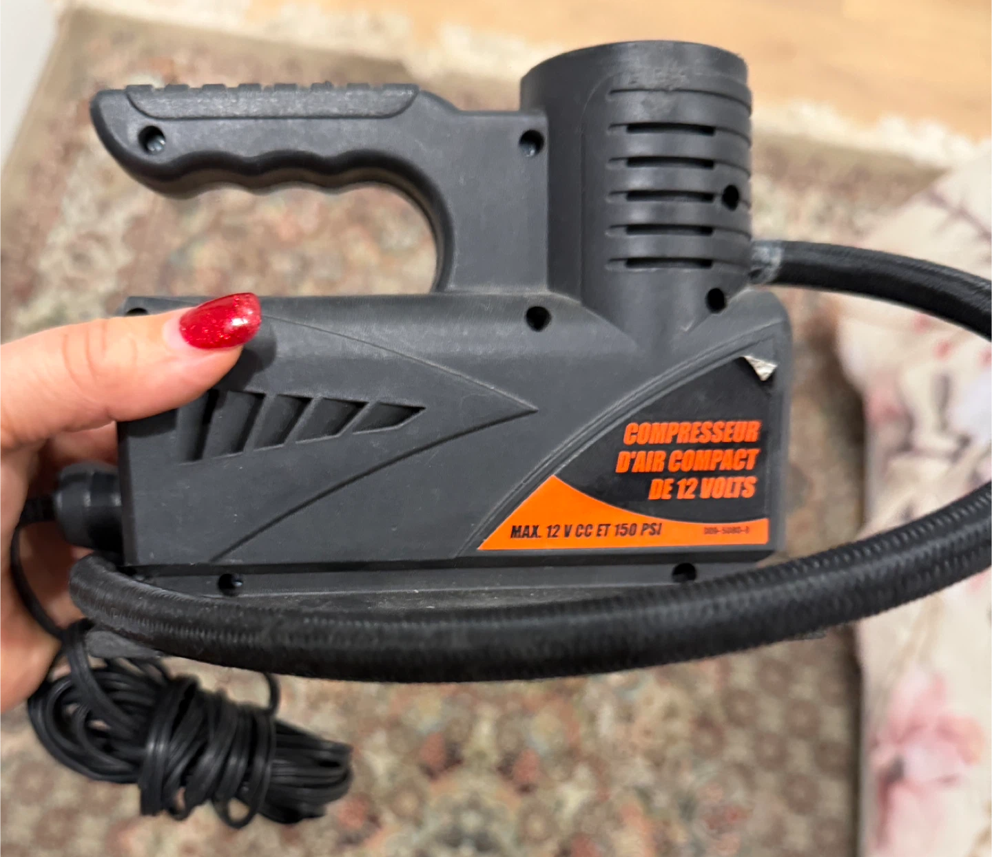 12 Volt Compact Air Compressor - photo 2