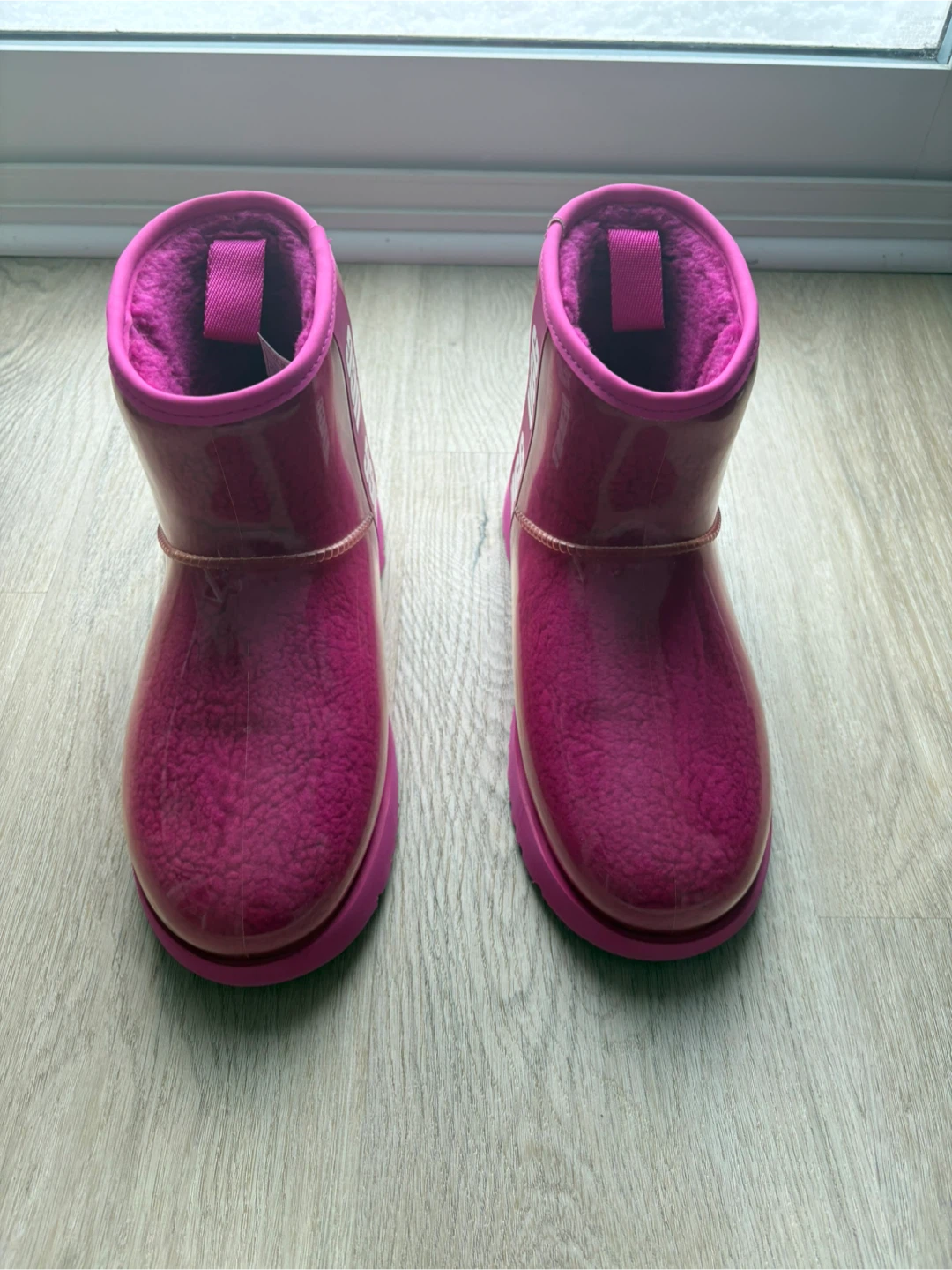 Ugg Pink Clear Boots size 9 - photo 2