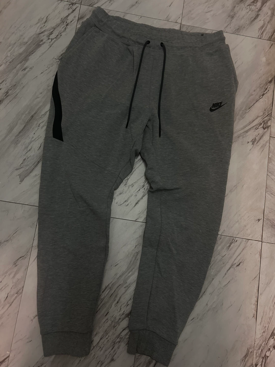 Nike tech pants size - large