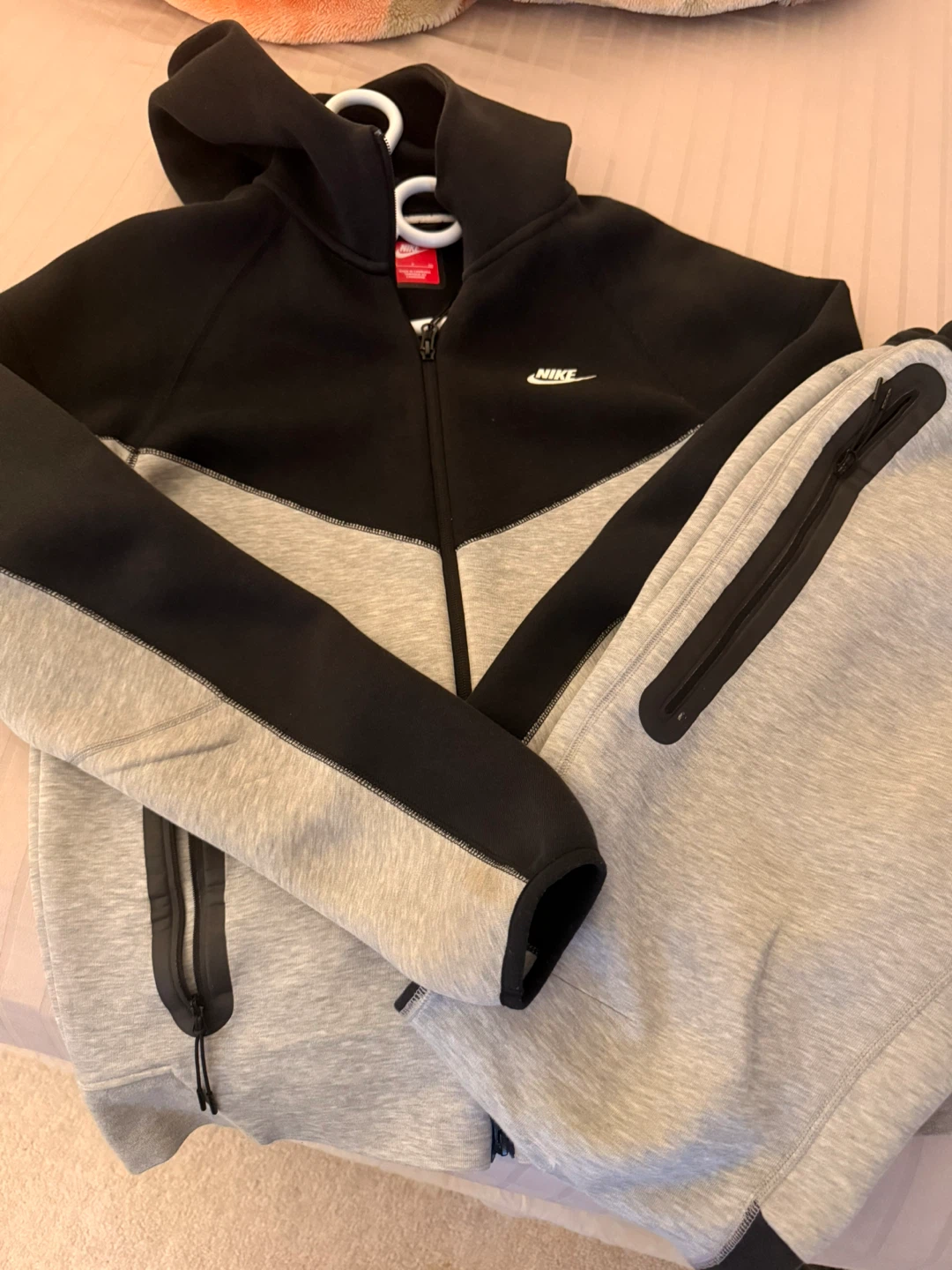 Nike Tech Fleece Hoodie and pants - Black & Grey