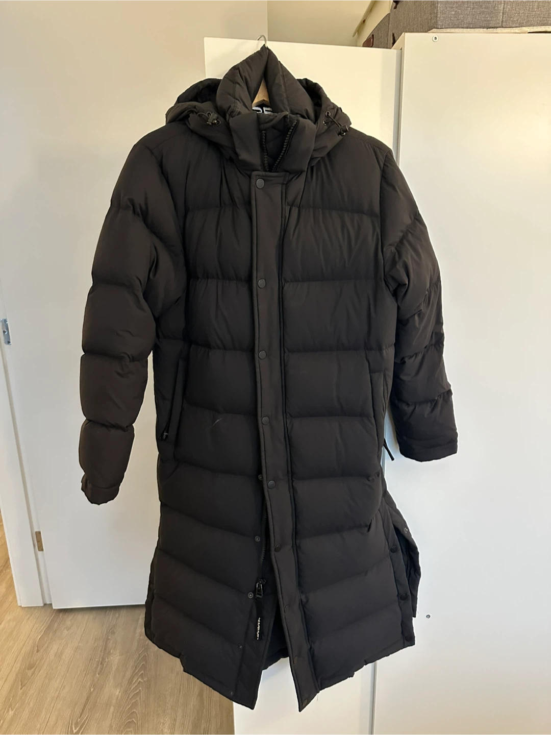 Aritzia Supper Puff long black jacket size small