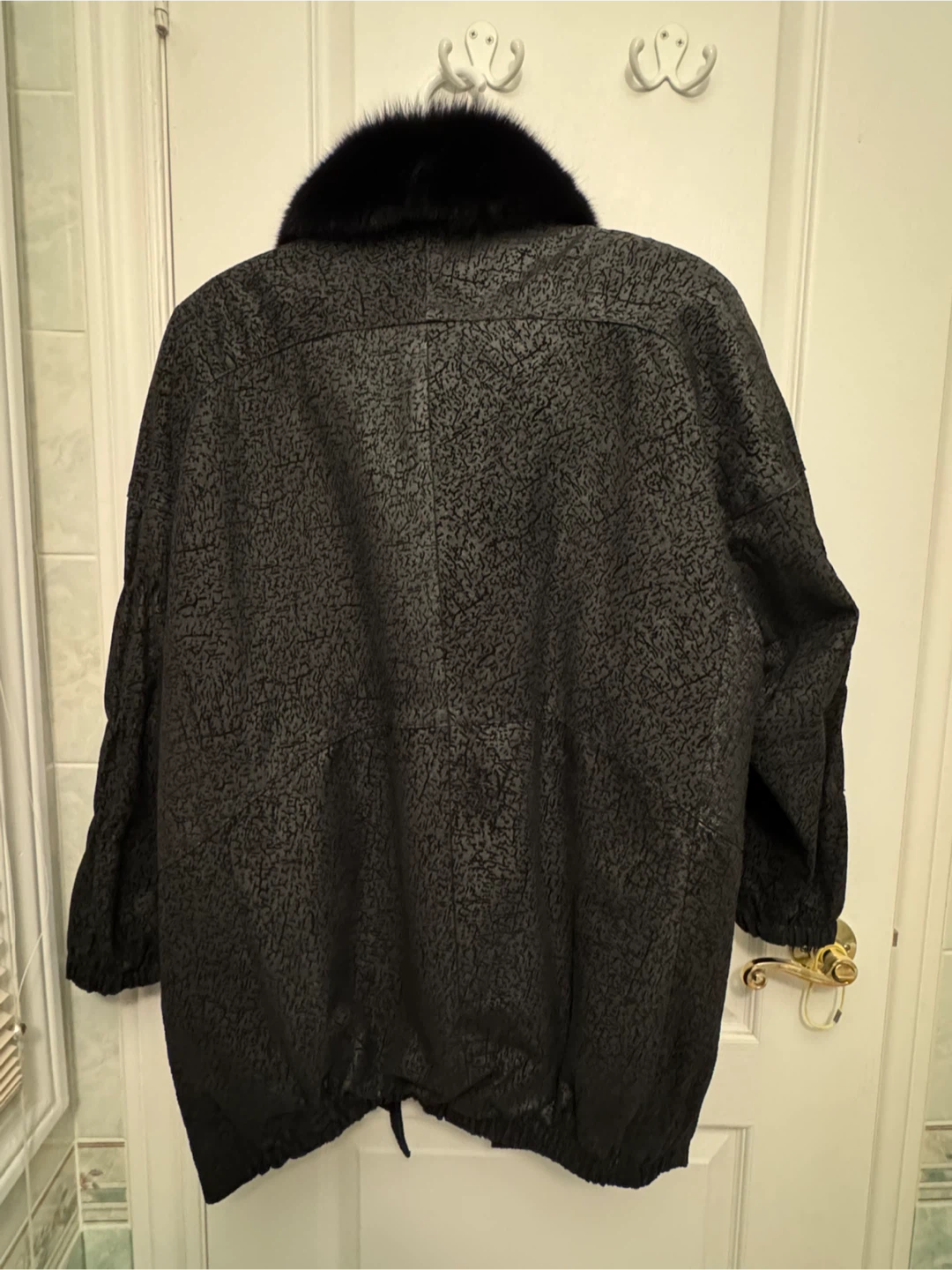 Fur Collar Black Coat - L - photo 2