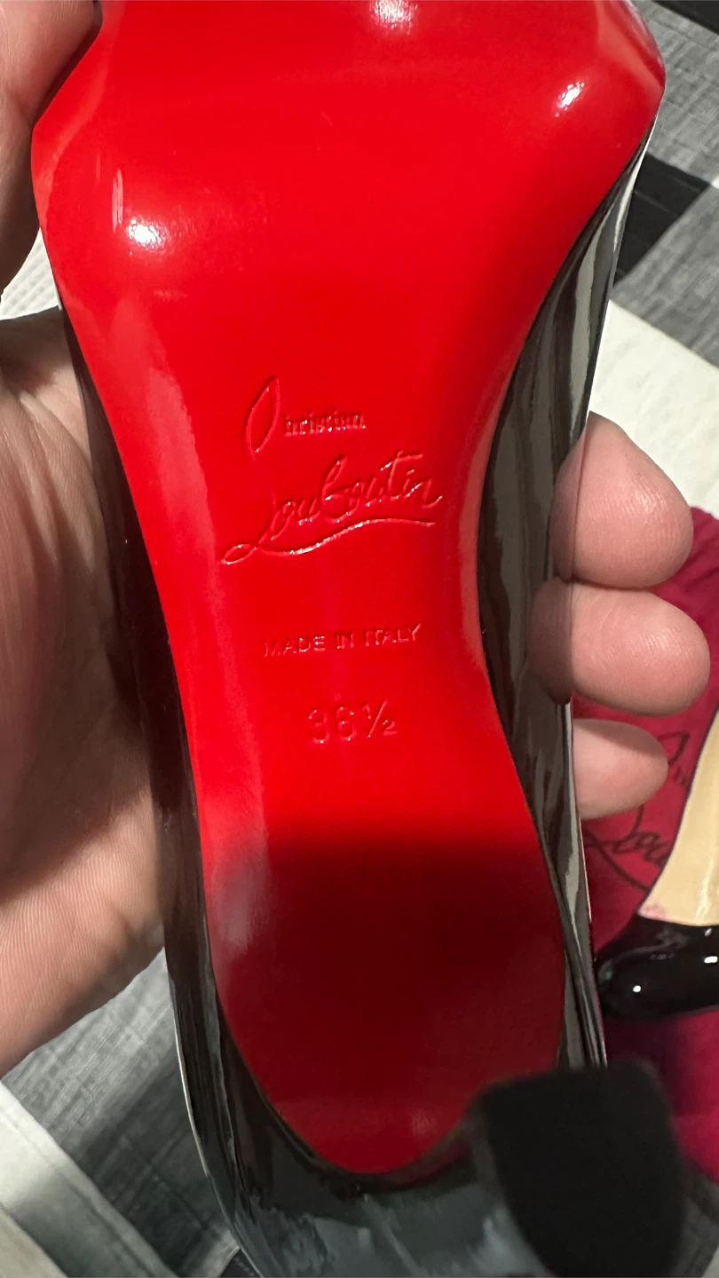 Christian Louboutin Black Patent Leather Heels - Size 36.5 - photo 5