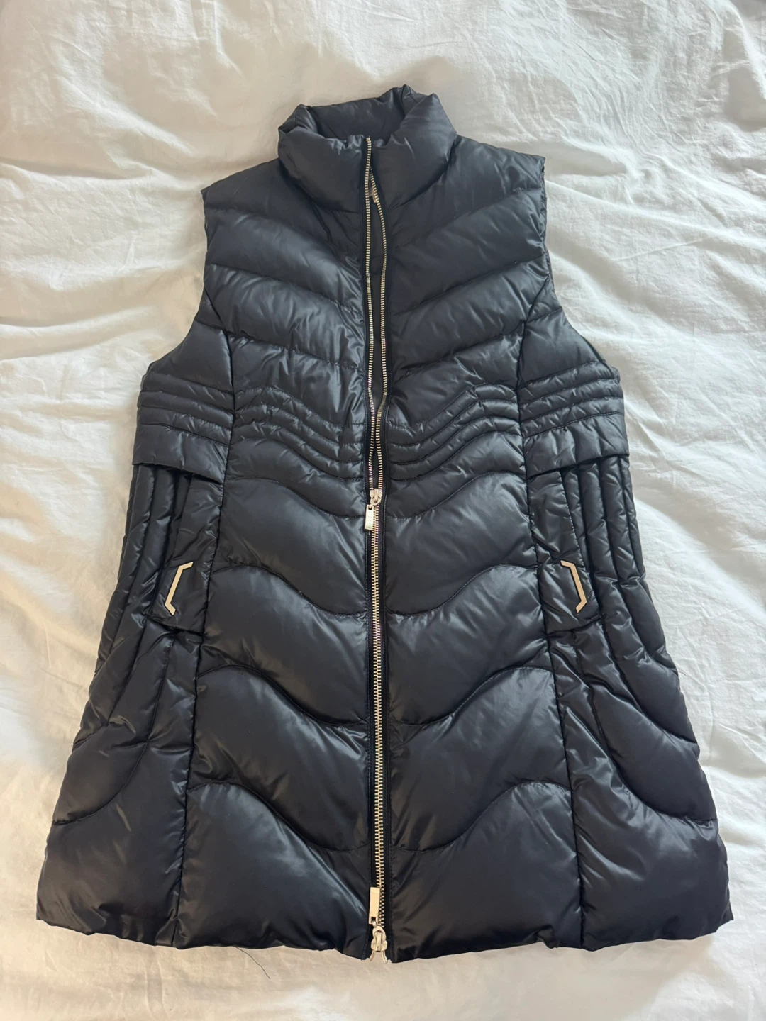 Women’s Black Puffer Vest - Medium