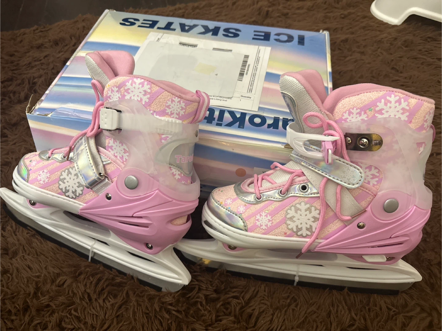 TaroKitc Ice Skates - Pink, Size 1-4(39-42)US- Brand new