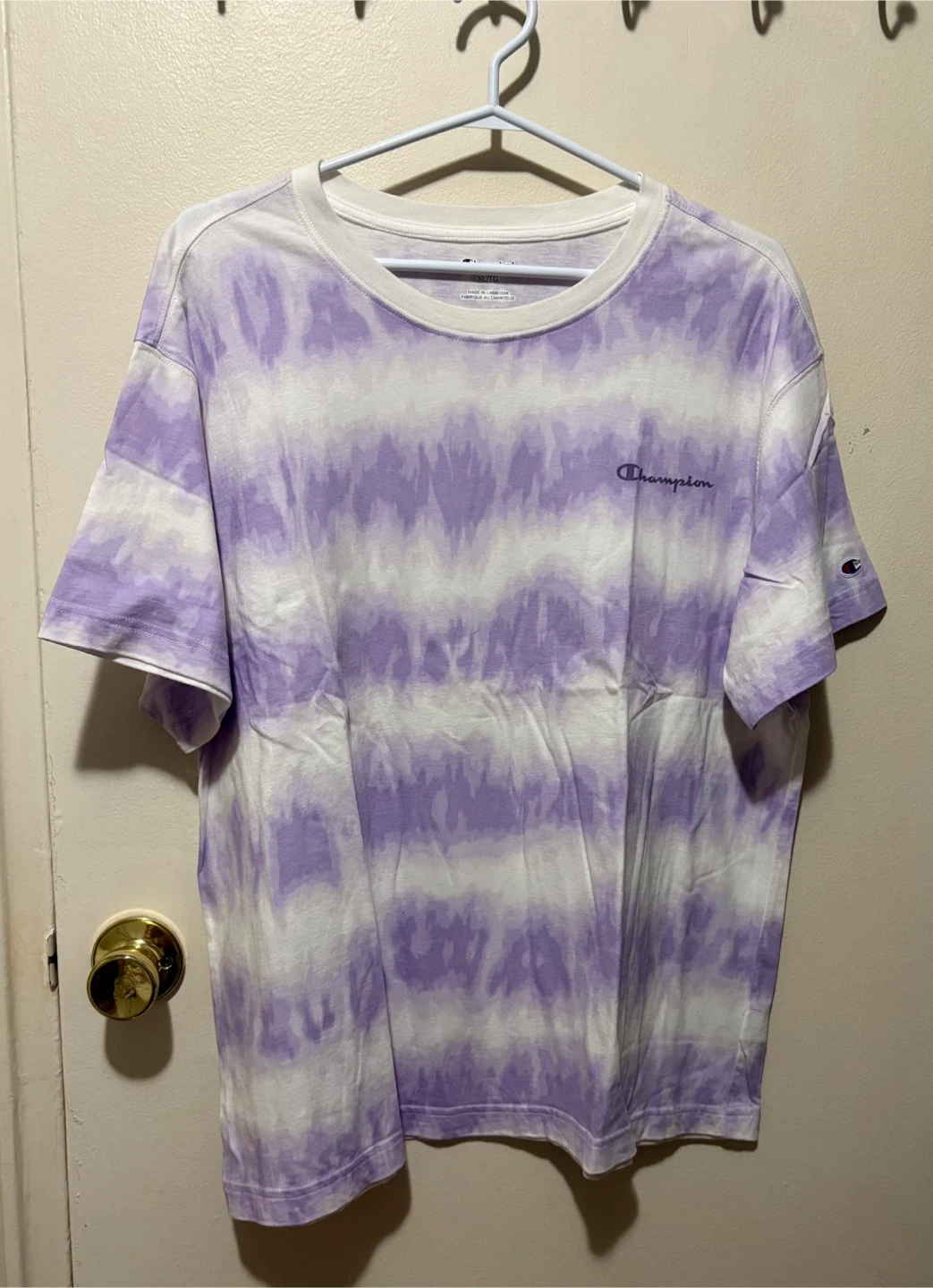 Women’s Champion Tie-Dye                T-Shirt - Size XL
