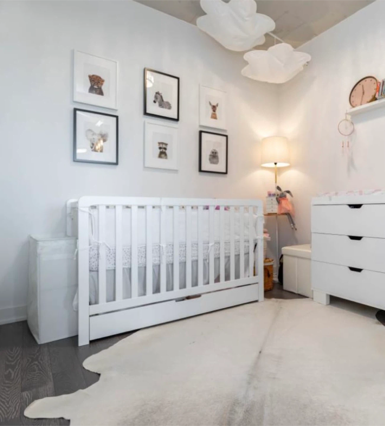 White WOOD Baby Crib with Storage Drawer