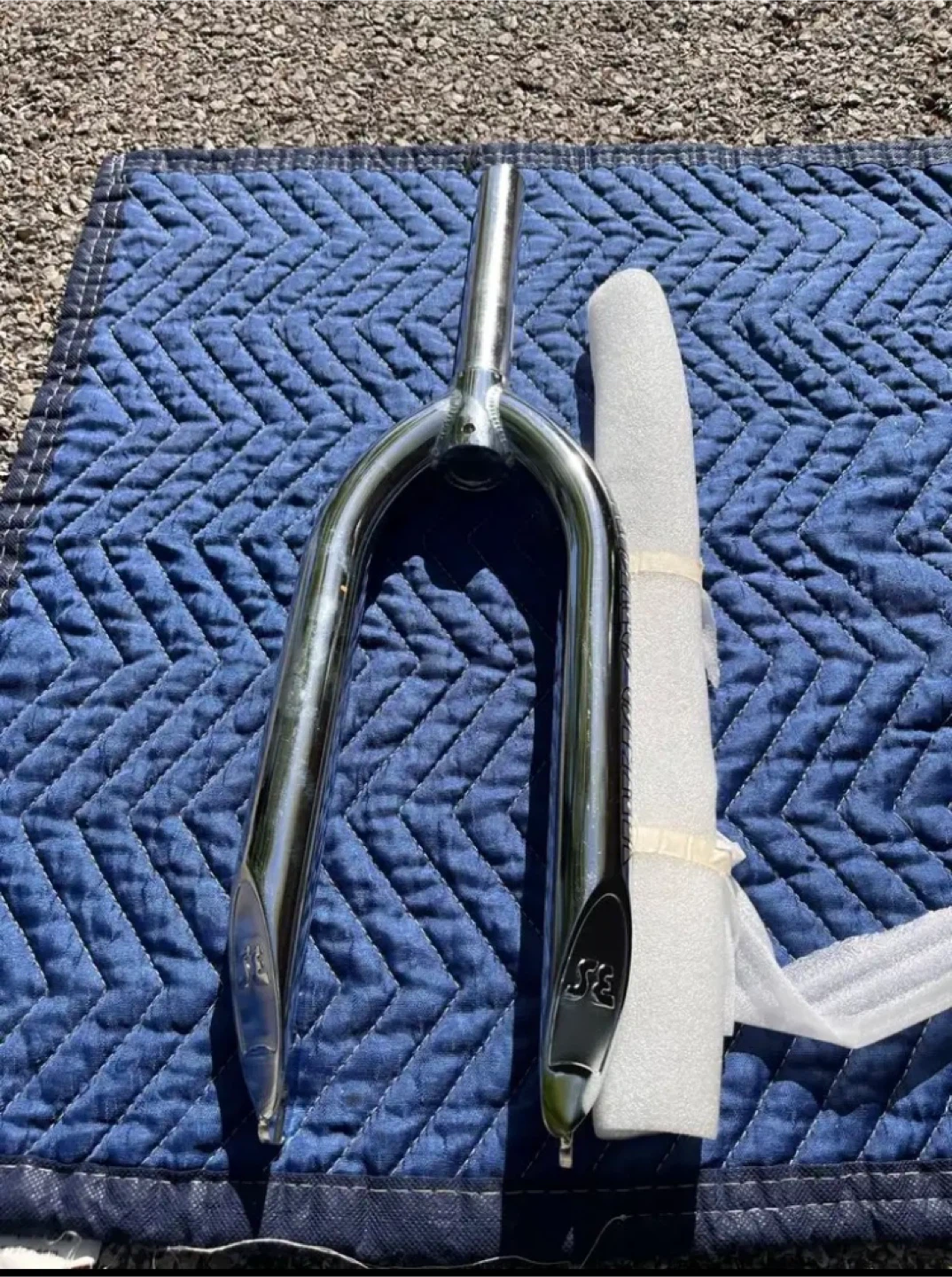 Landing Gear fork - photo 3