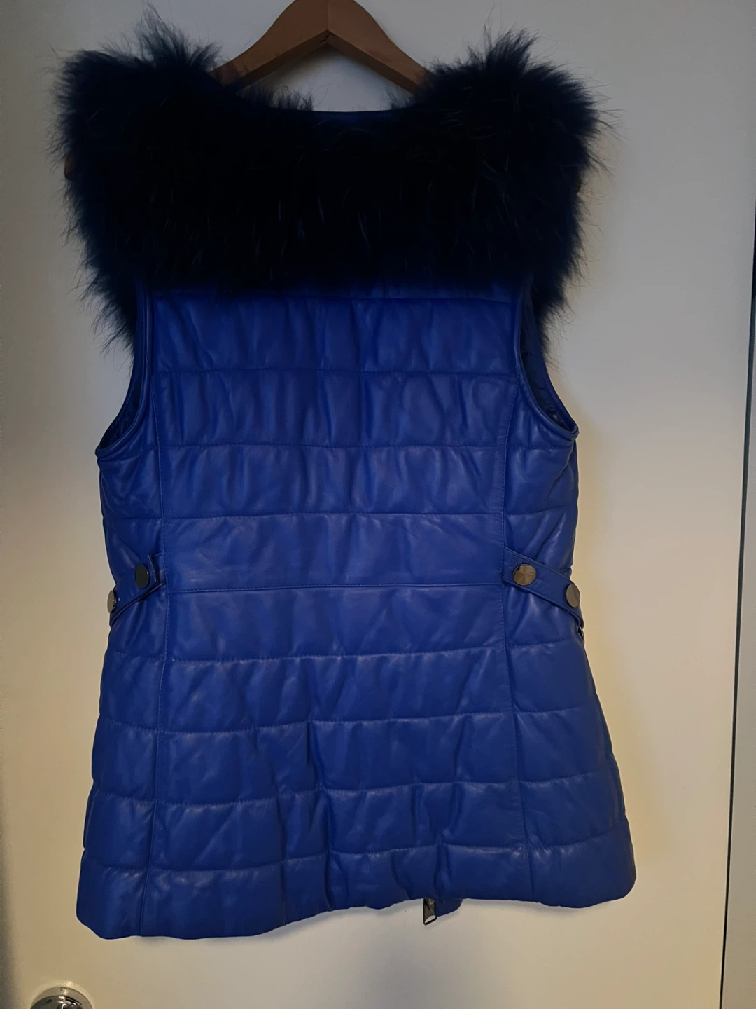 Genuine leather Vest with real Fur Trim - photo 2