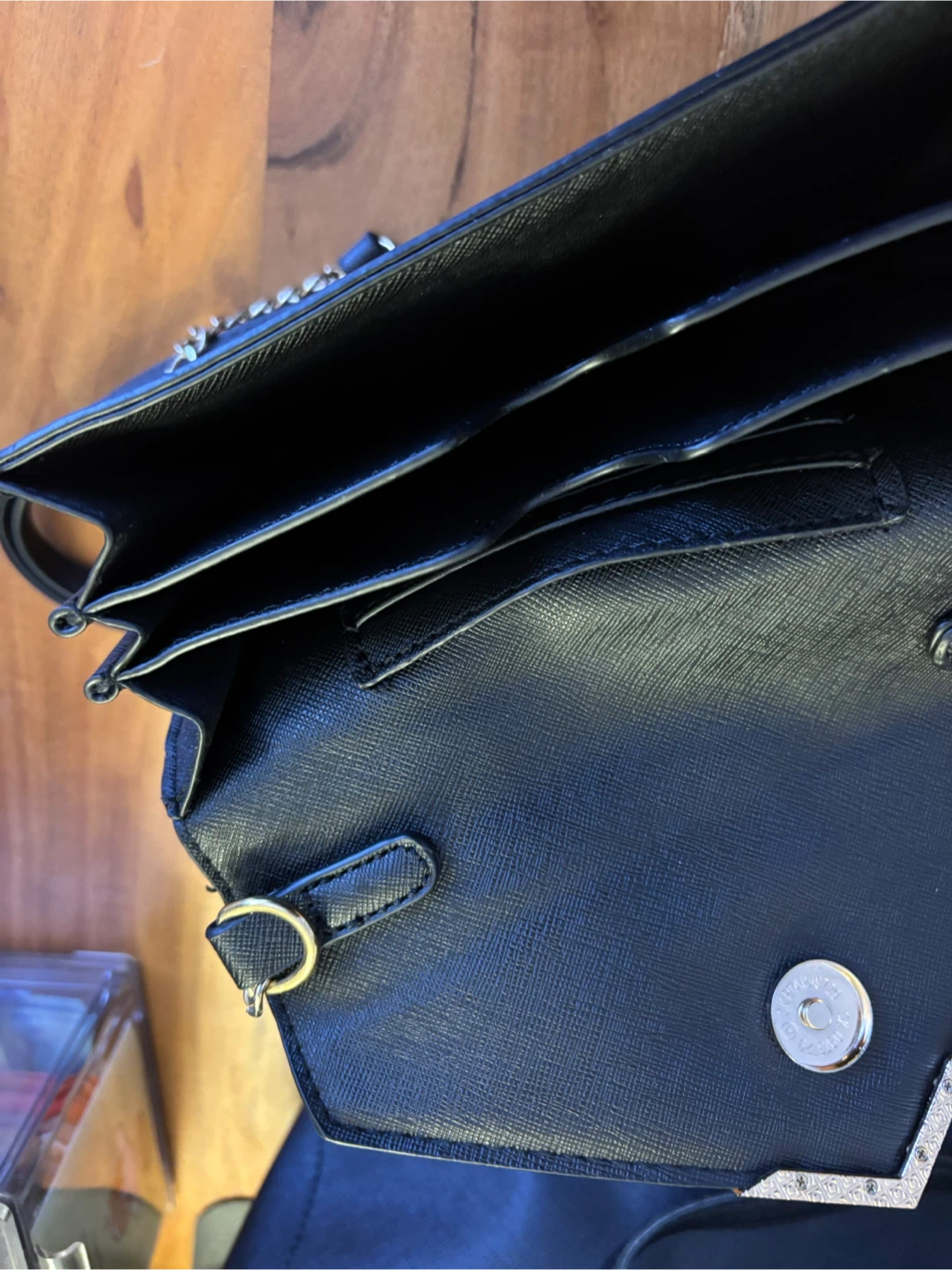 4 Purses, daily and special event - photo 3