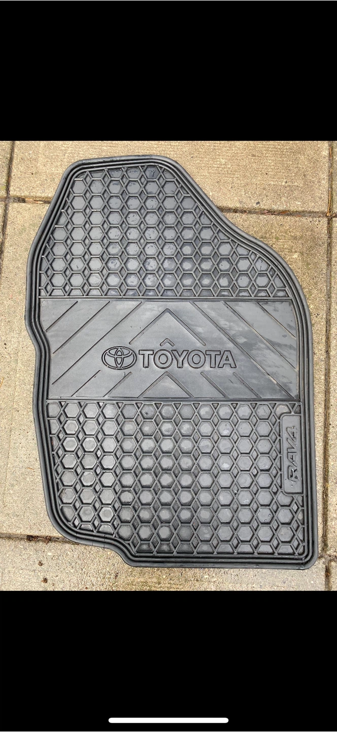 Toyota RAV4 Winter Rubber Mats - photo 3