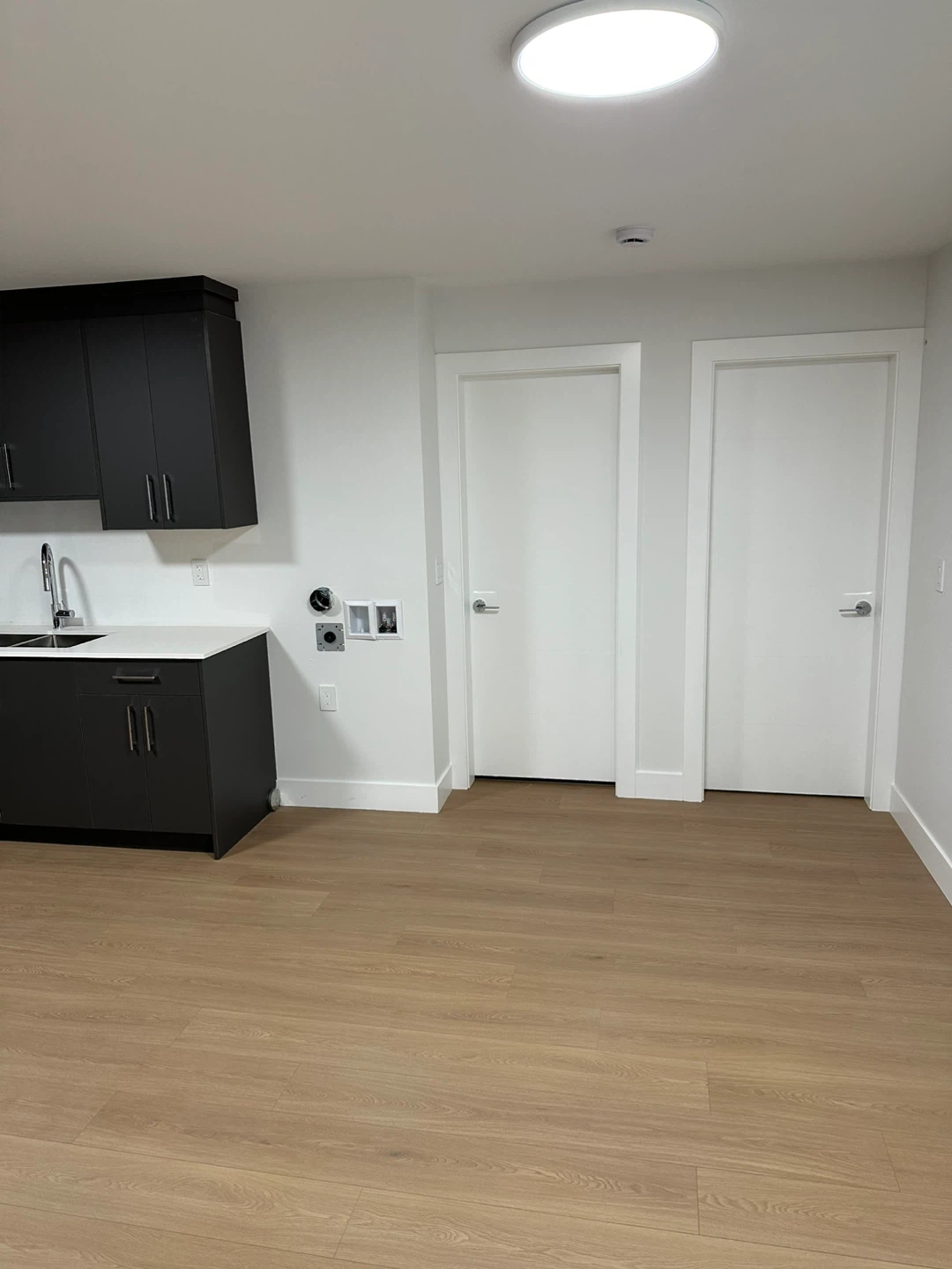 Two bedroom basement for rent - photo 2