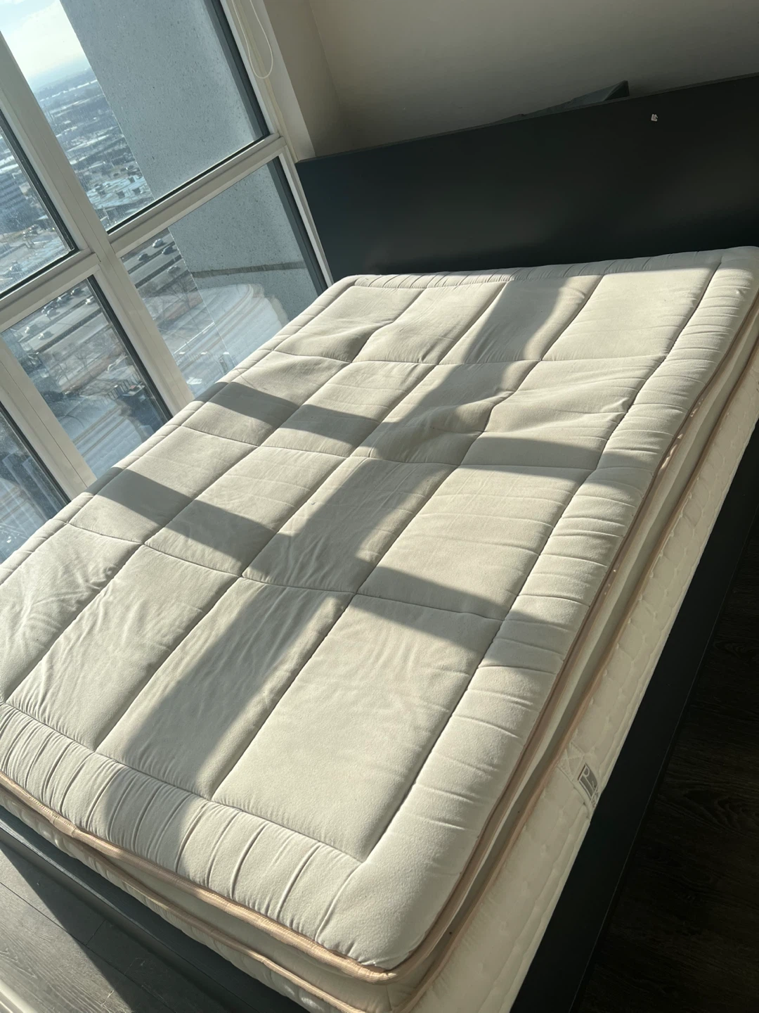 full size Mattress - Great Condition!