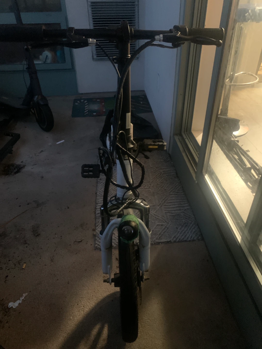 Thunder Folding Electric Bike - White - photo 3