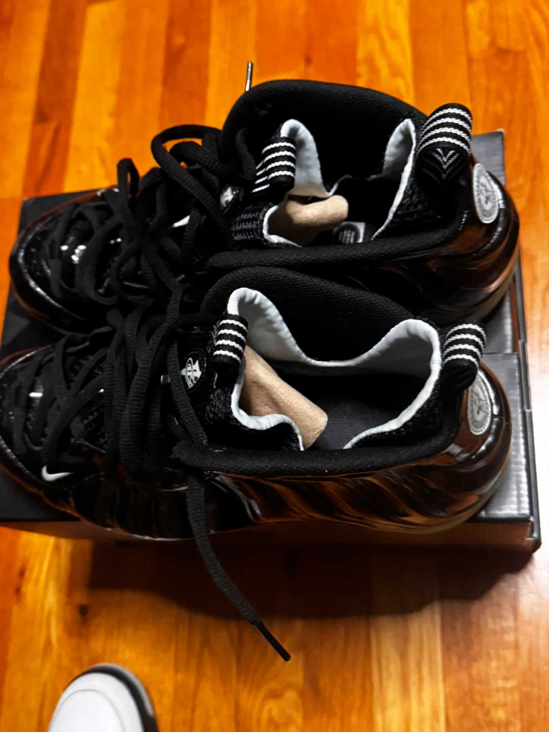 Nike Air Foamposite One Black - photo 2