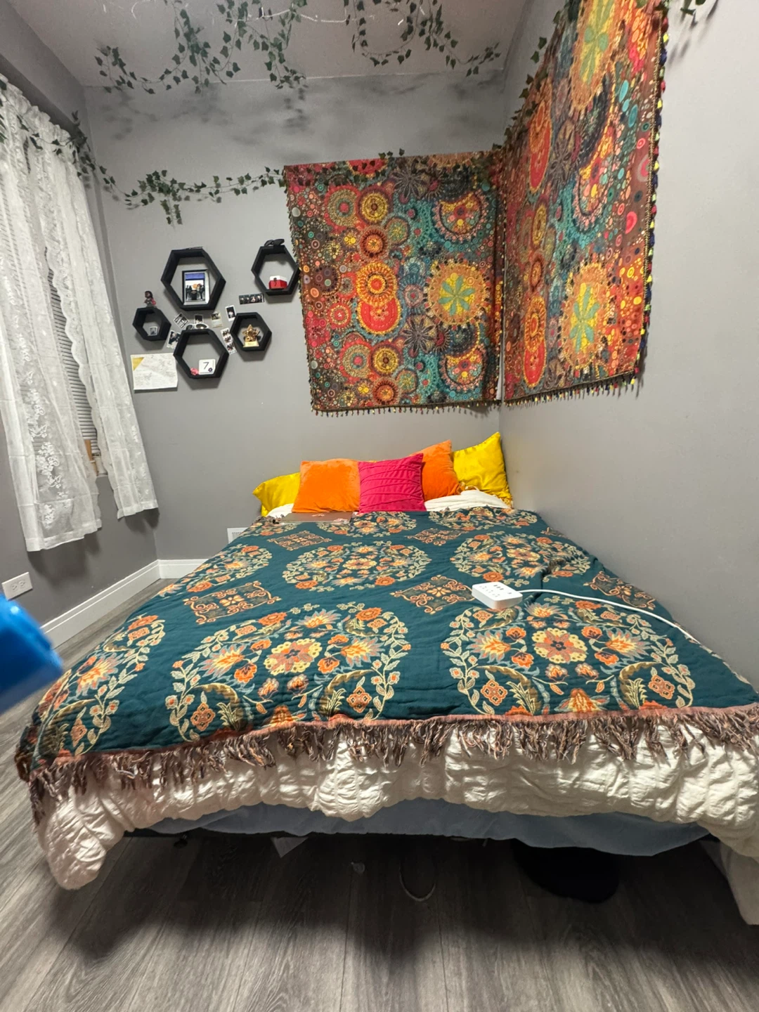 Full Size Black Bed Frame with a Charger