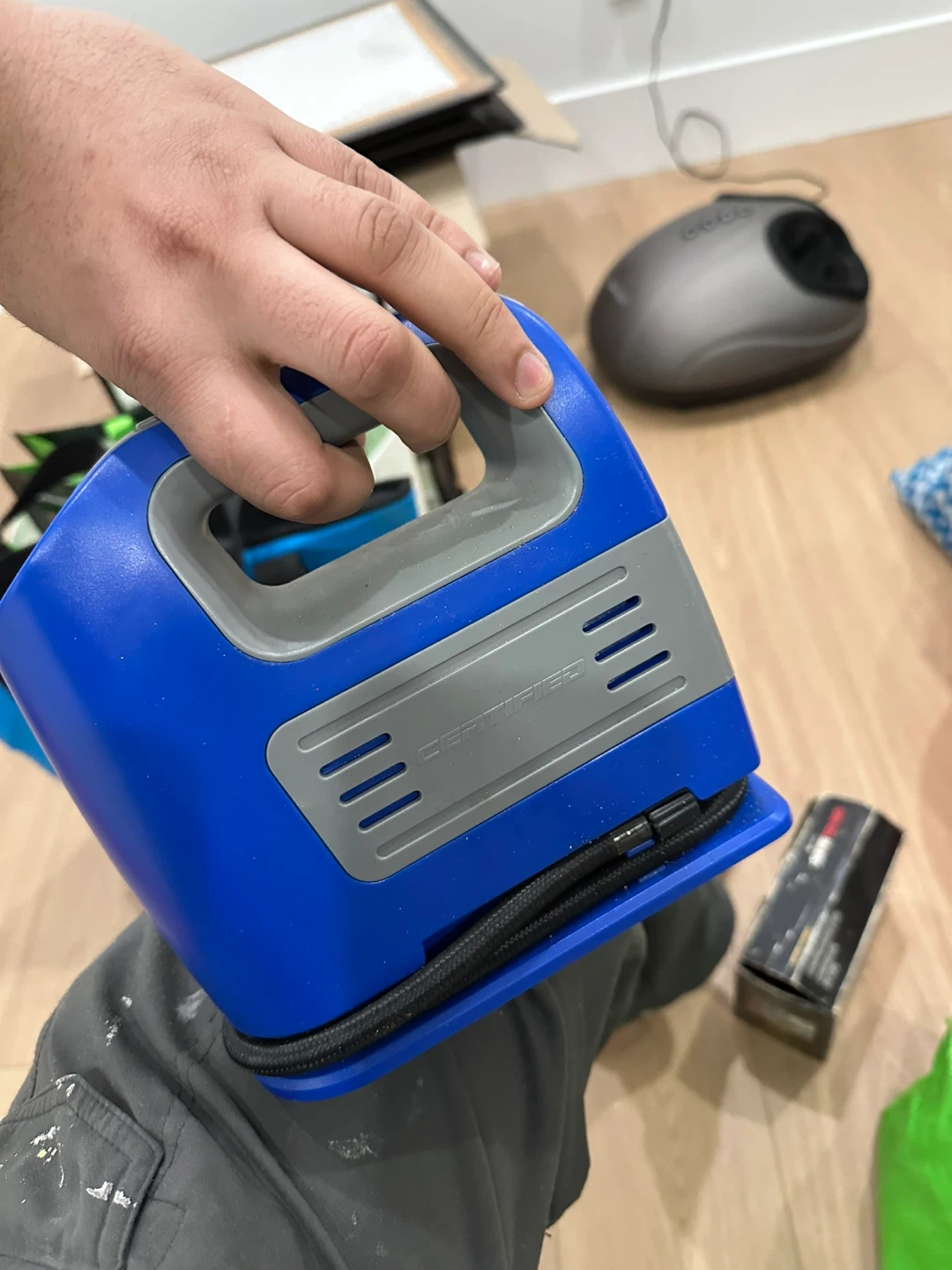 Superex Safe To Go 260 PSI Air Compressor - photo 4