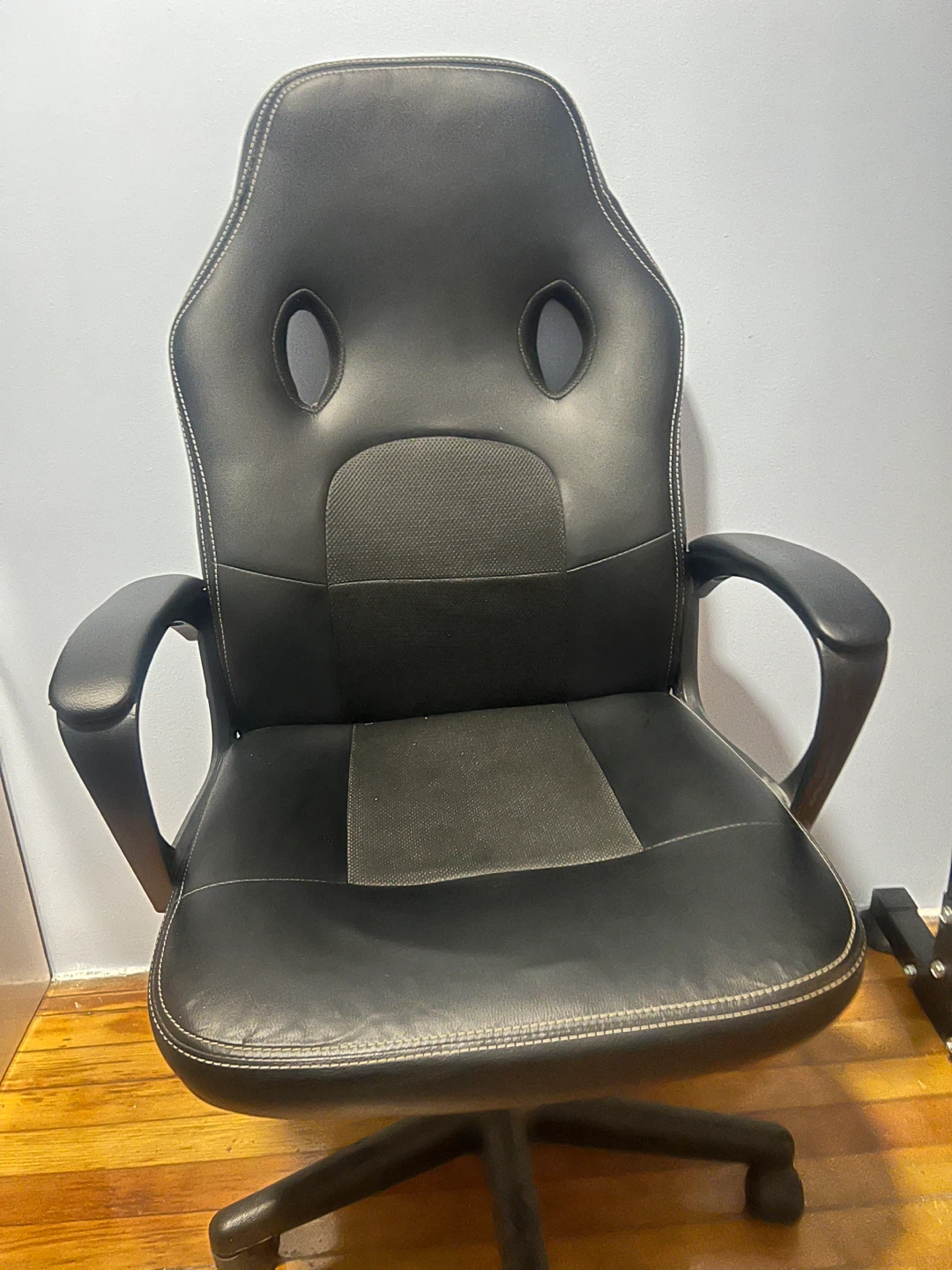 Black Gaming Chair