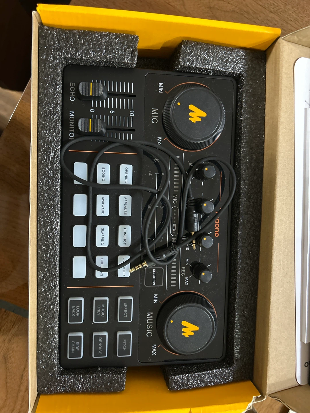 Maono Maonocaster Lite S1 Starter Bundle - New!
