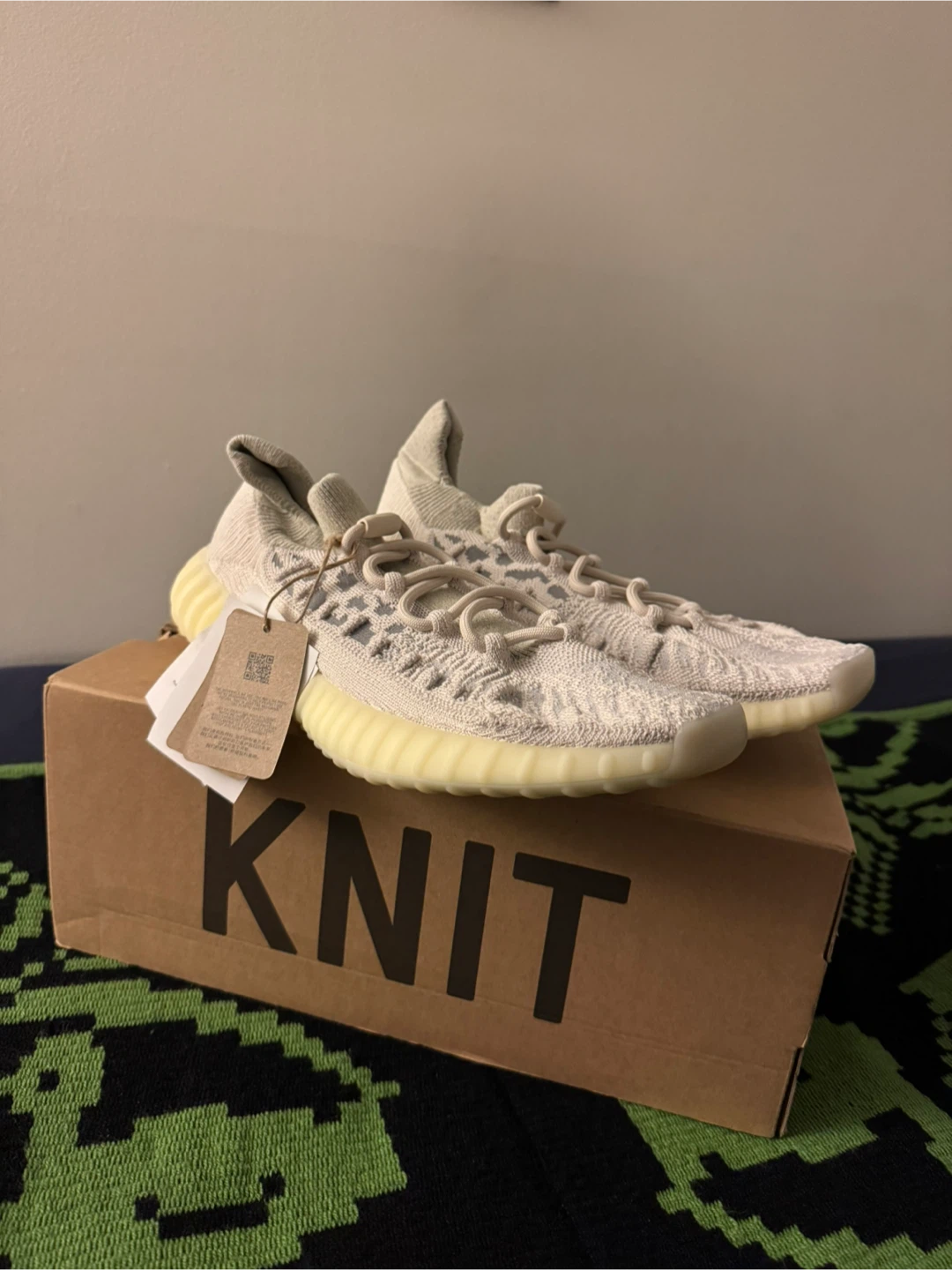 Adidas Yeezy 350 V2 CMPCT Size 12 US - photo 2