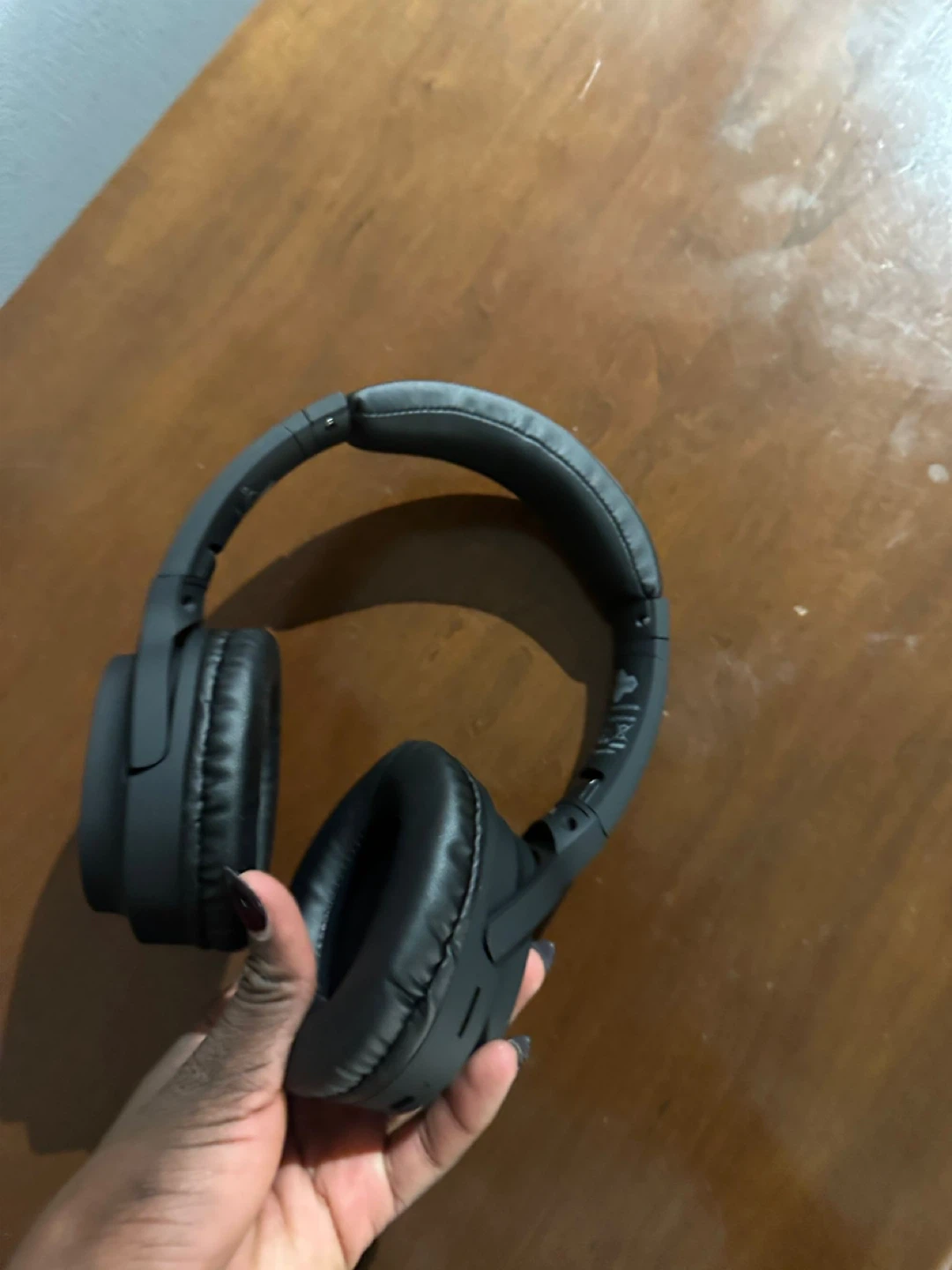 Black Wireless Headphones - photo 3