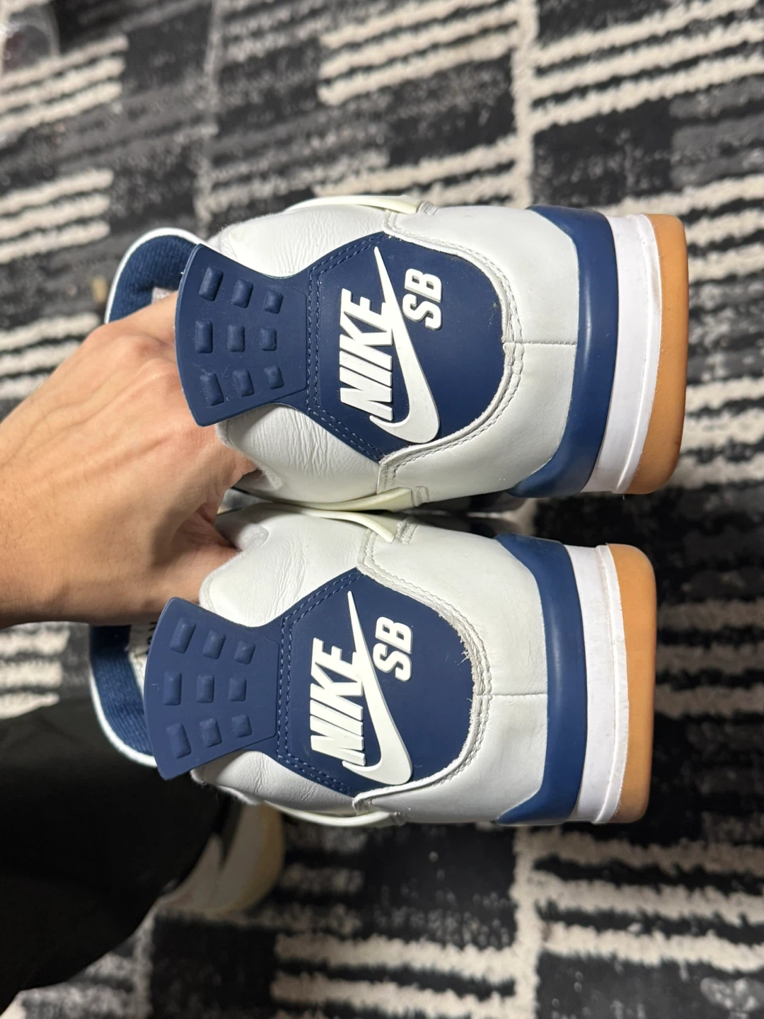Size 10 - Nike SB x Air Jordan 4 Retro SP Navy - photo 5