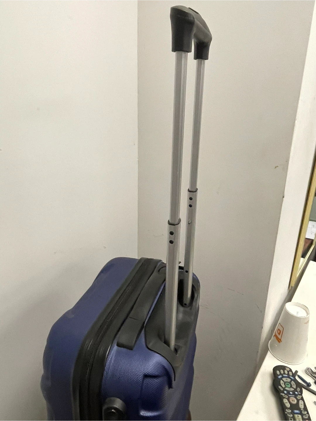 First Class Blue Carry-on Suitcase - photo 2