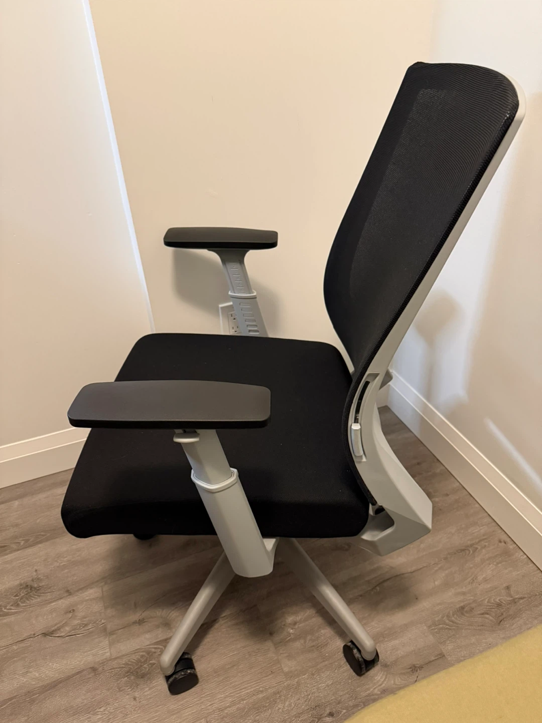 Downtown Mesh Office Chair - Black - photo 2