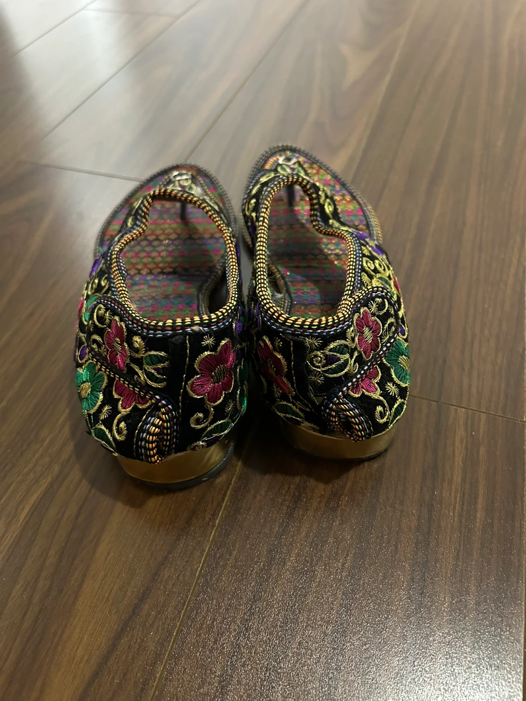 Floral Embroidered Sandals - Size 8 - photo 3