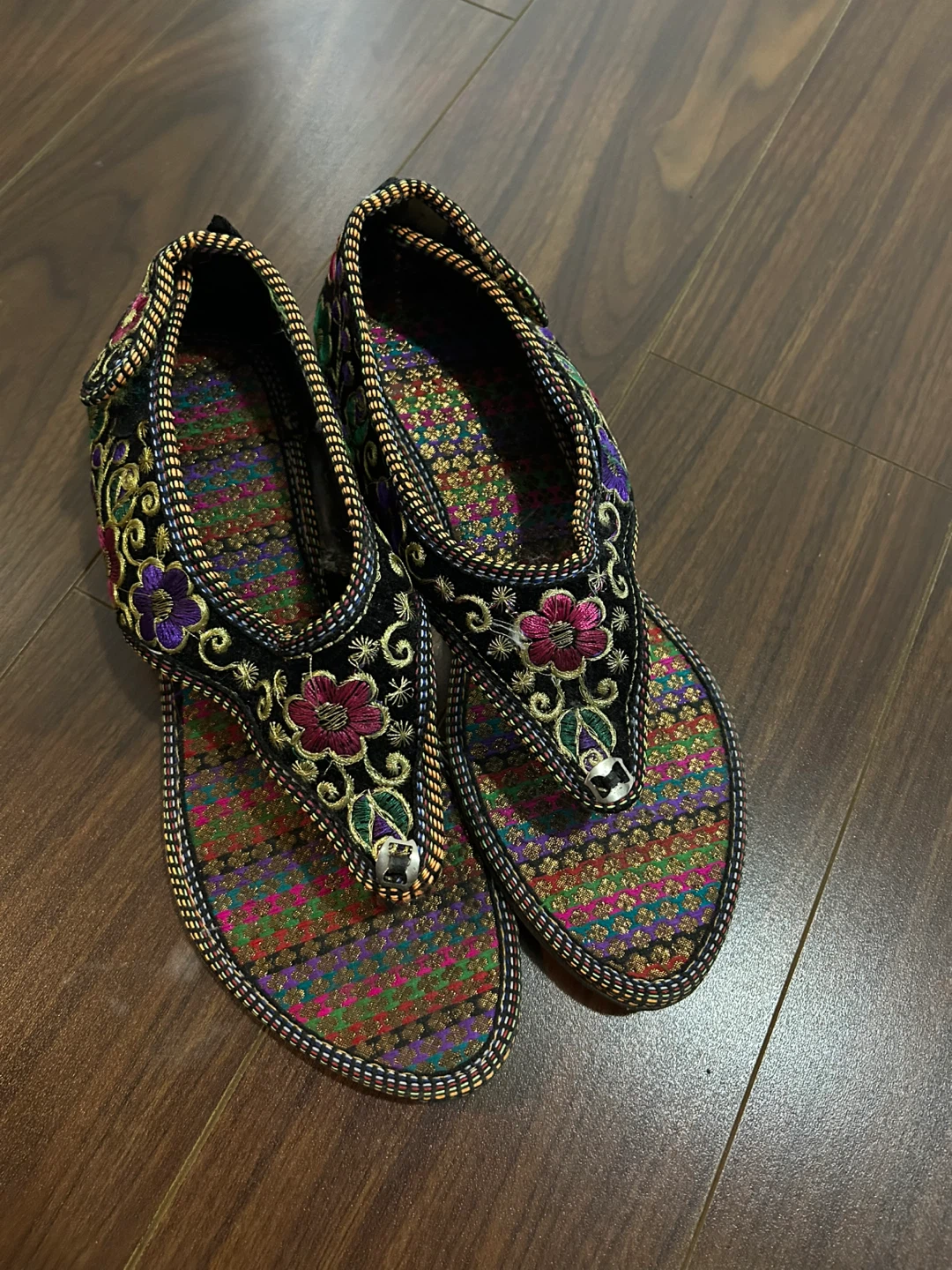 Floral Embroidered Sandals - Size 8