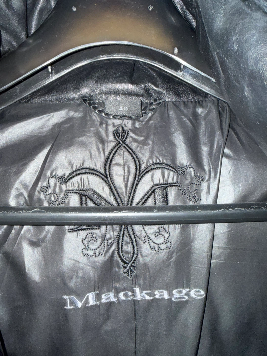 Mackage Black Leather Down Bomber Jacket Size 40 - photo 4