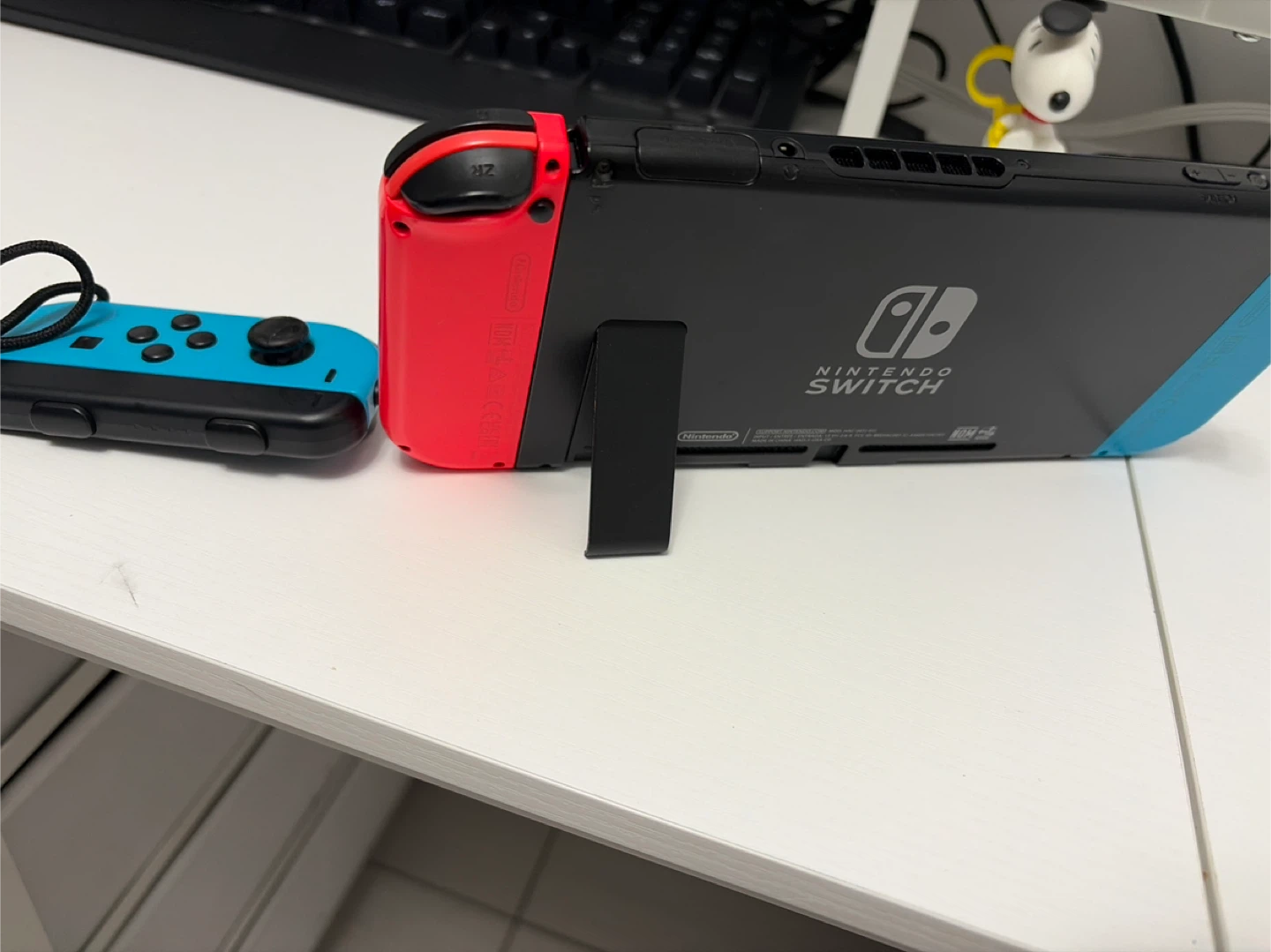 Nintendo Switch Console with Joy-Cons & Case - photo 3