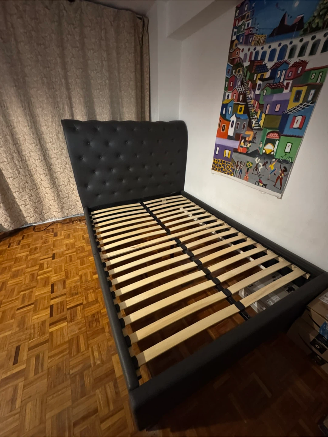 Upholstered Platform Bed Frame - Queen Size - photo 3