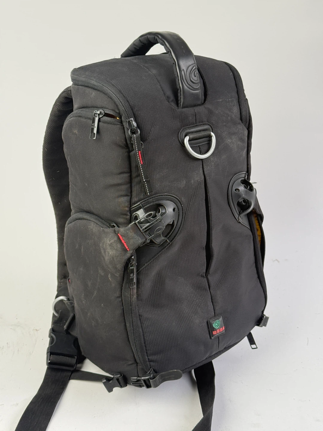 Gura Gear Bataflae 26L Camera Backpack - Black - photo 3