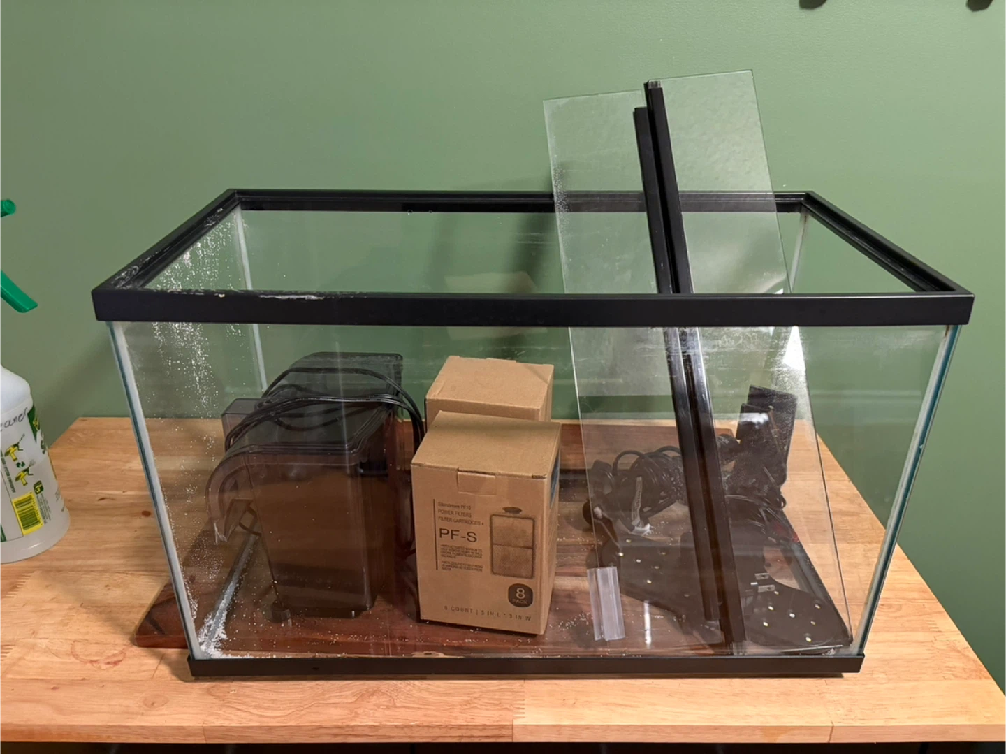 10 Gal Fish Tank with Accessories