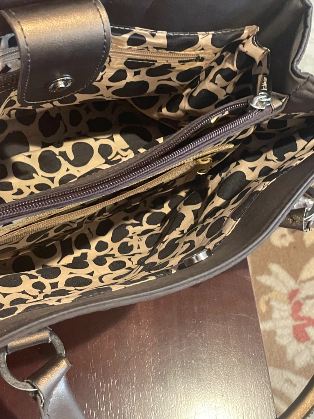 Liz Claiborne Brown Tote Bag - photo 3