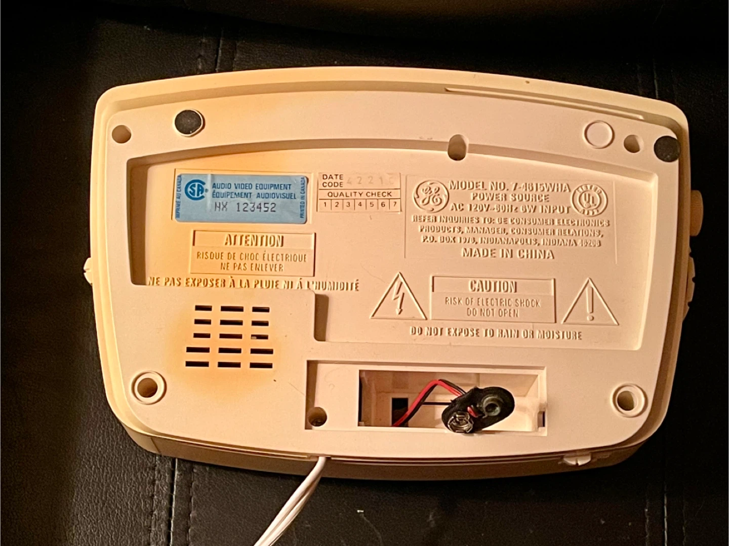 🧡Vintage GE 7-4615WHA AM/FM Digital Alarm Clock Radio - photo 3