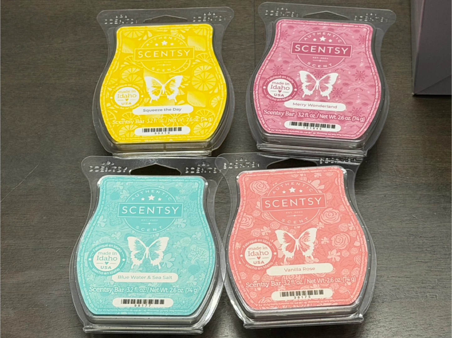 Scentsy Angel Warmer with 4 Wax Bars - photo 4