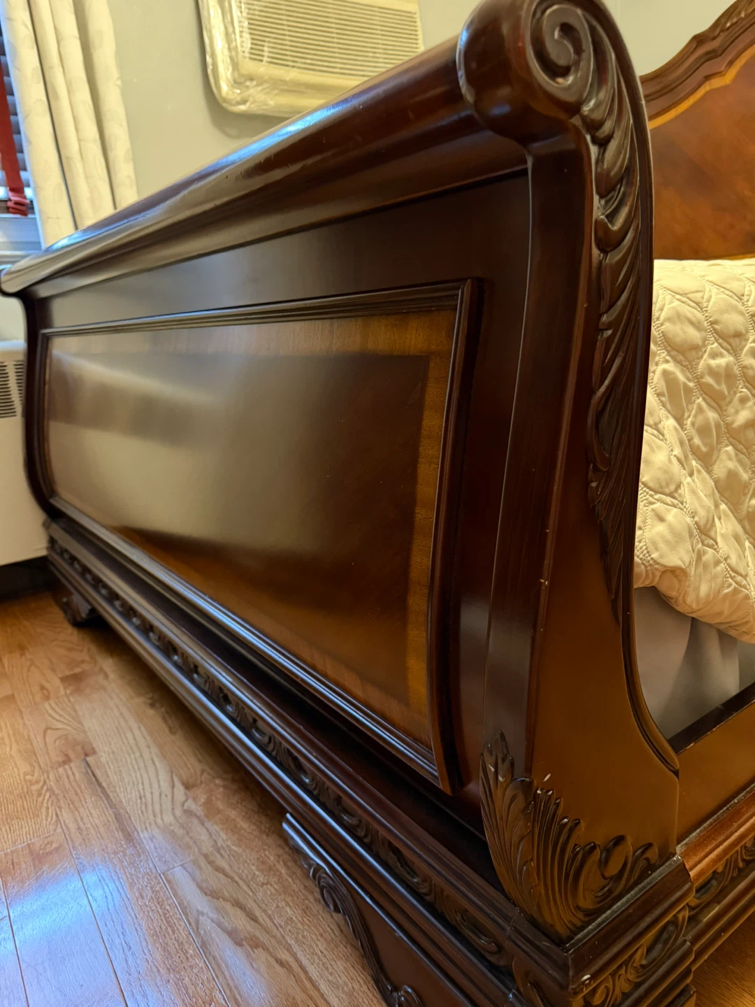 Elegant dark wood queen size bed frame - photo 3