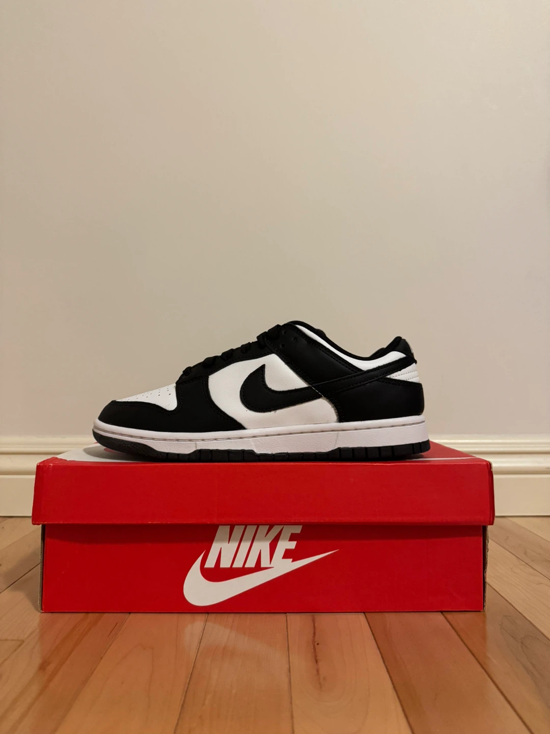 Nike Dunk Lows - Pandas - NEVER WORN