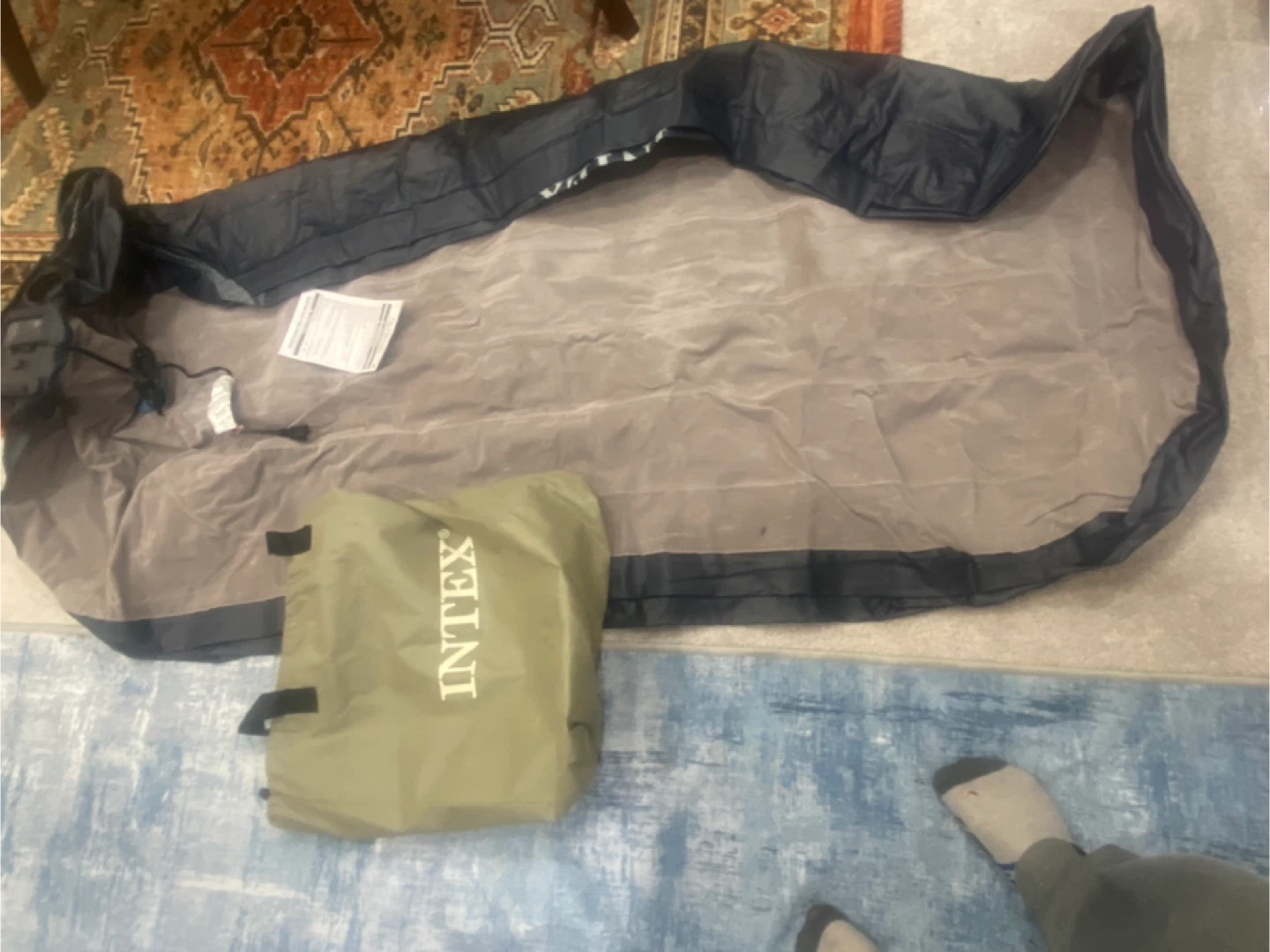 Intex twin Air Mattress with Built-in Pump - photo 3