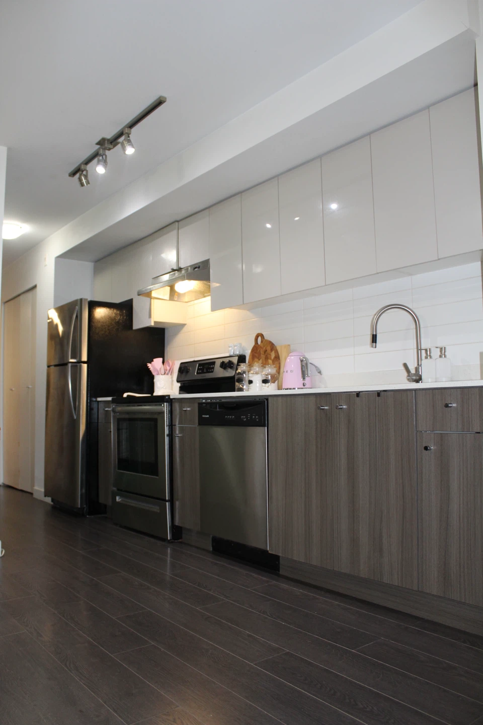 1 Bedroom Condo unit - photo 2