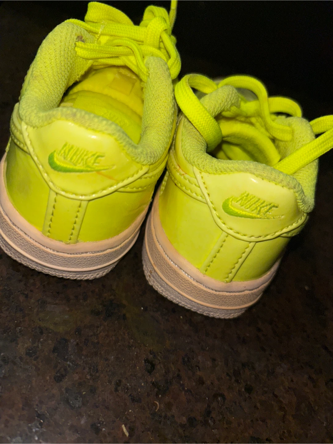 6c kids nike shoes - photo 3