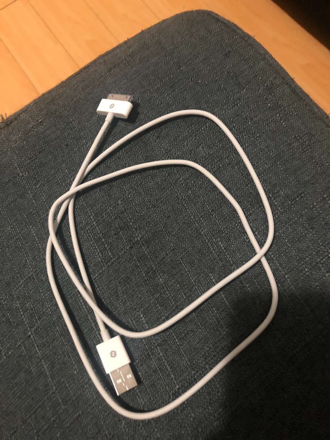 Apple 30-Pin to USB Cable - White
