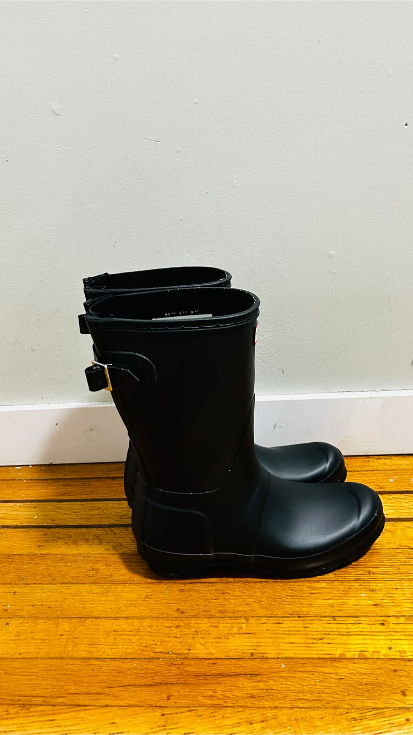 Hunter Black Rain Boots - Size 8 US - photo 4