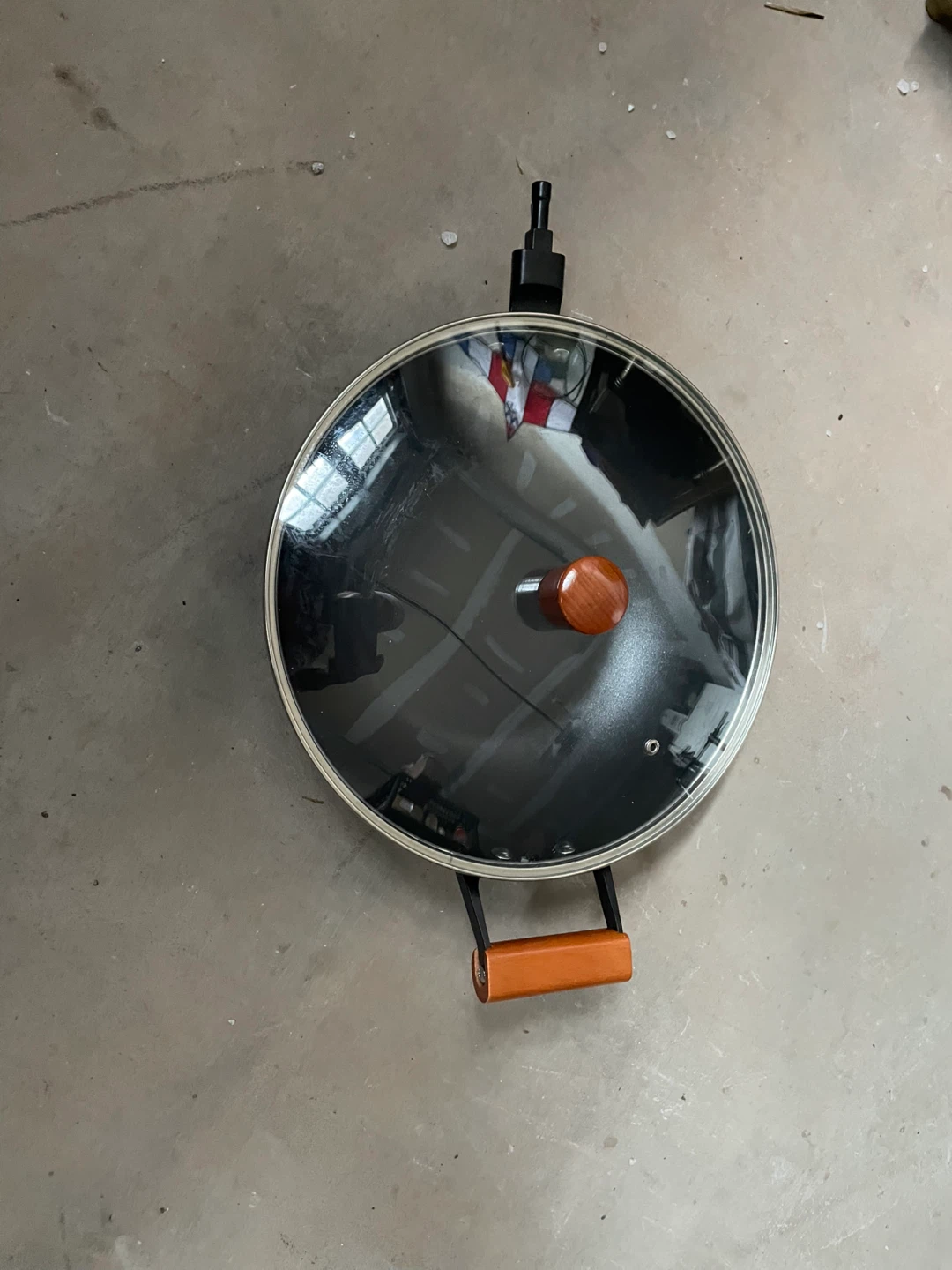 Wok with Lid